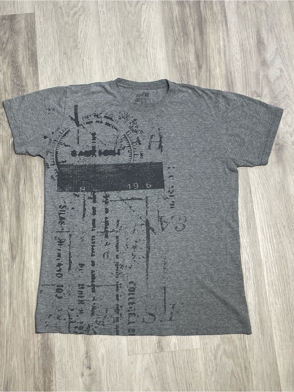 Apt. 9 Gray Graphic Crewneck Tee sz M